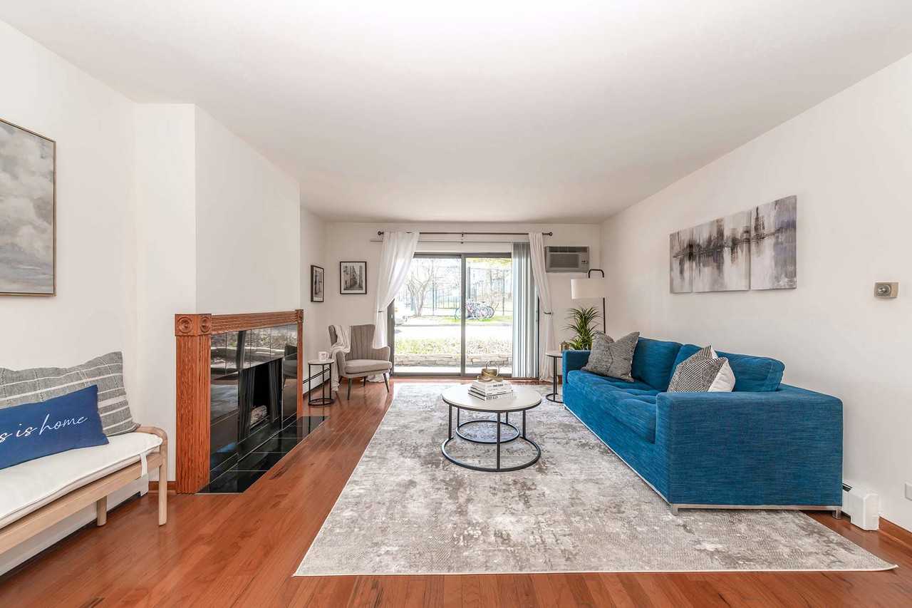 Barrington Lakes Apartments - Photo 6 of 50