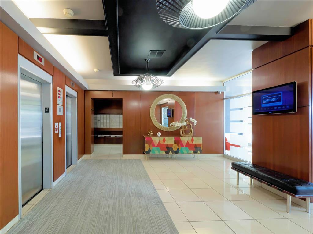 The Van der Rohe - Photo 2 of 50