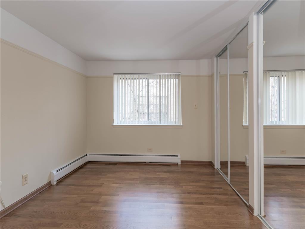 Winthrop Place - Photo 4 of 14