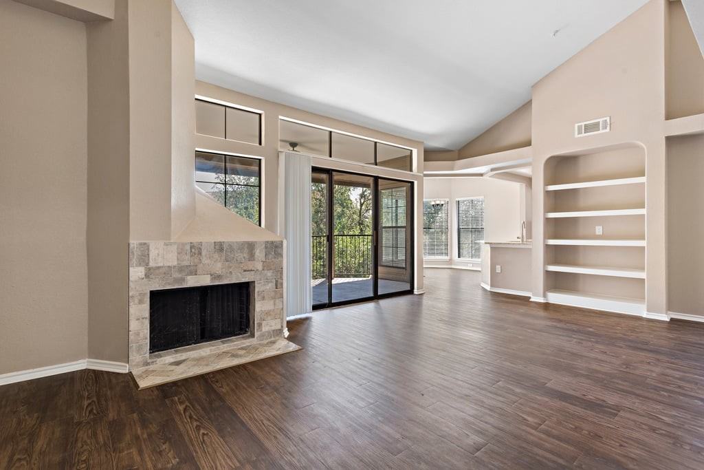 Waters Edge Apartment Homes - Photo 5 of 50