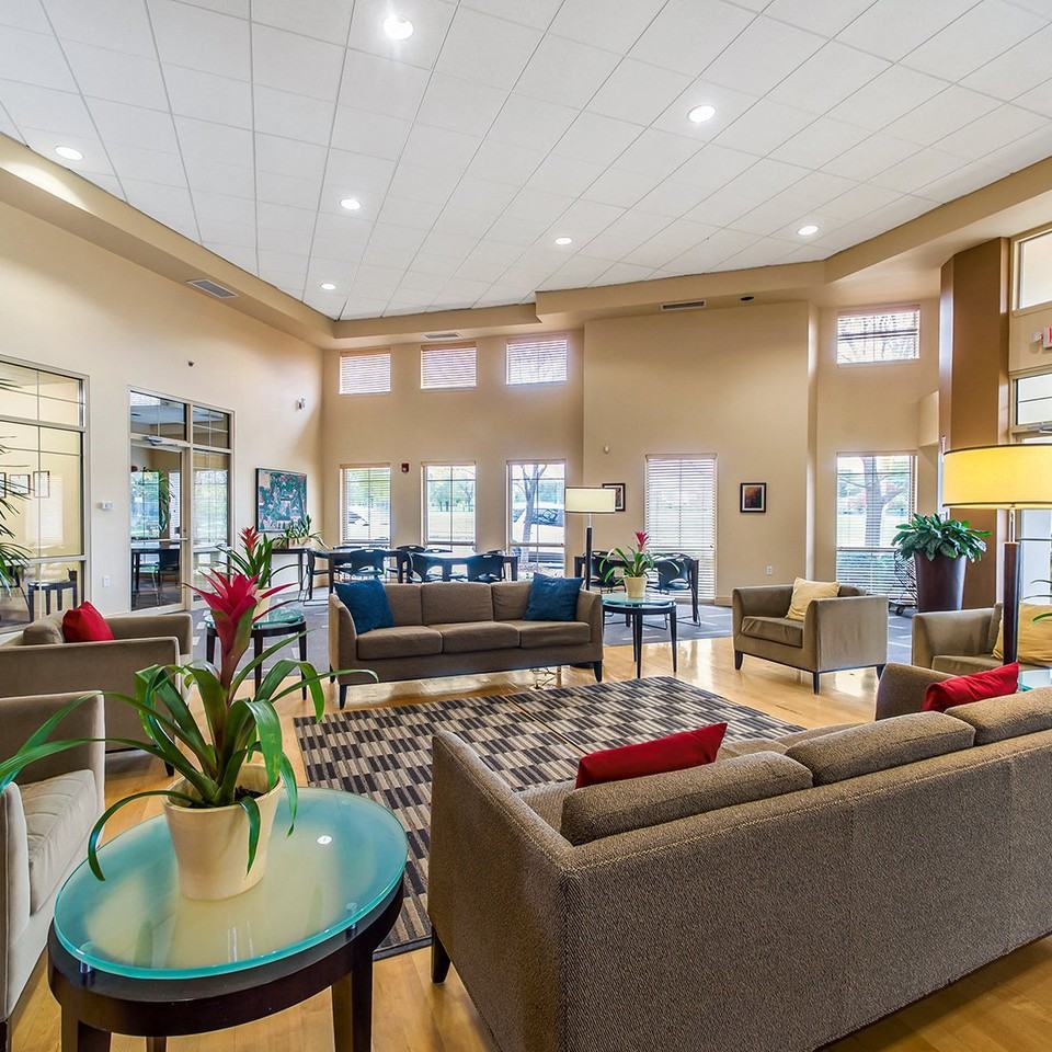 Renaissance Place at Grand Apartments - Photo 3 of 13