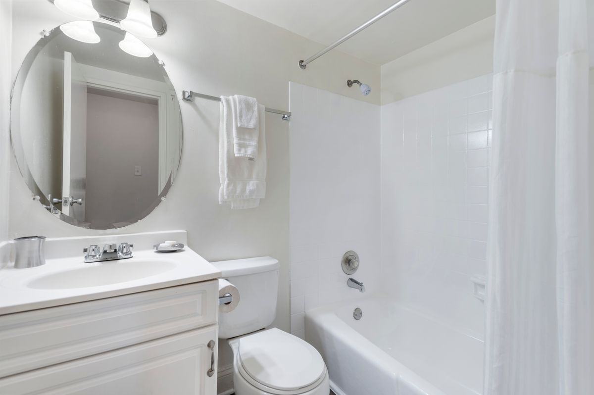 Berkdale Apartments - Photo 6 of 17