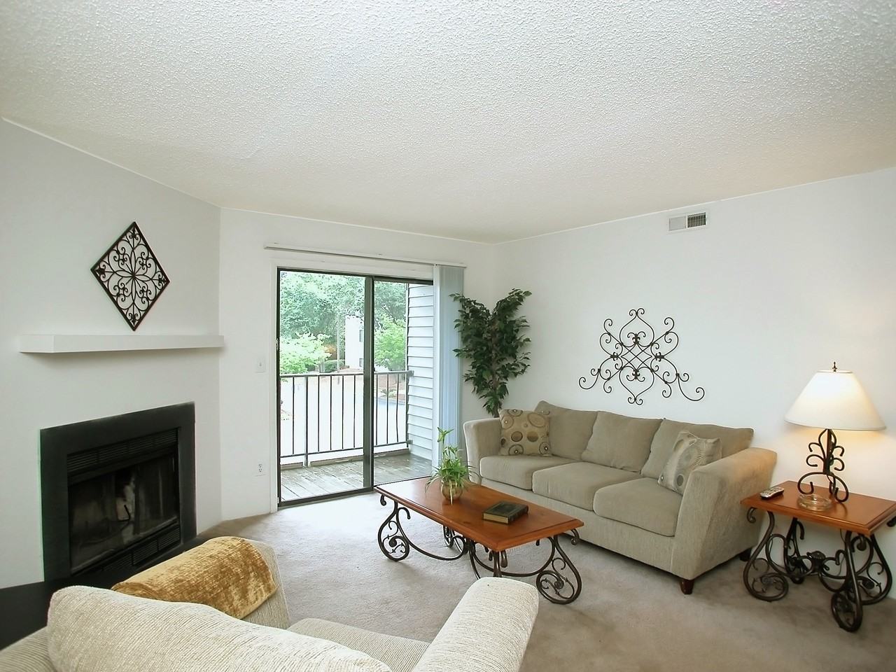 Stonesthrow Apartment Homes - Photo 5 of 26