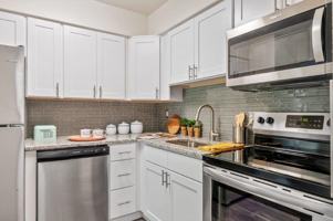 featured image of 2647 30th St Sw