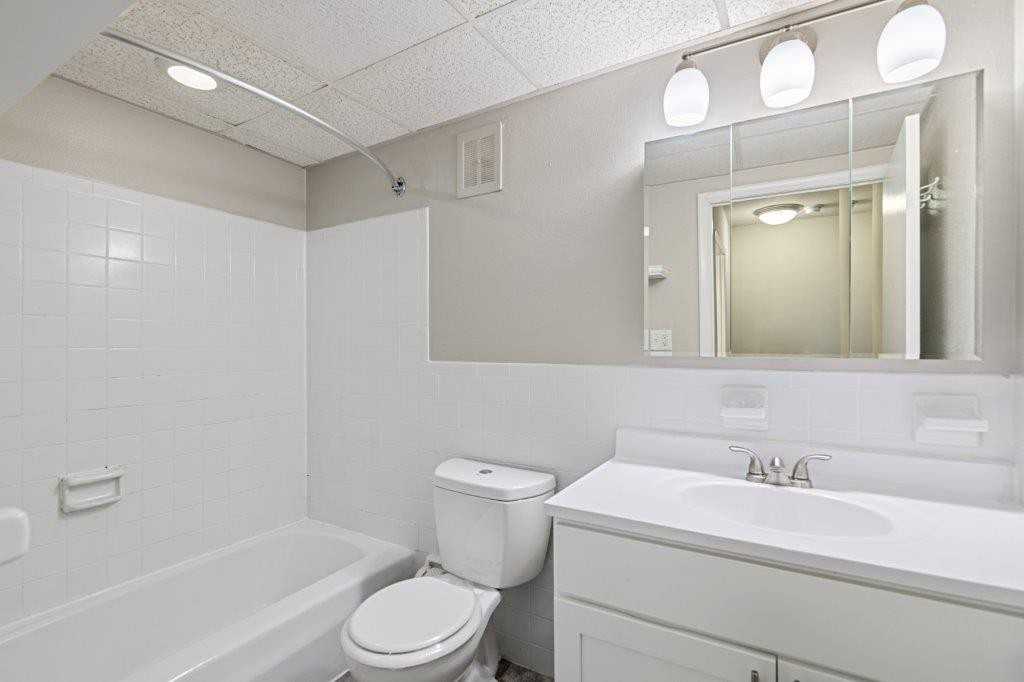 Fairways Apartment Homes - Photo 6 of 21