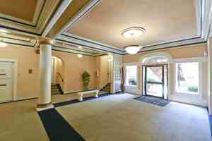 featured image of 1060 Bush Street