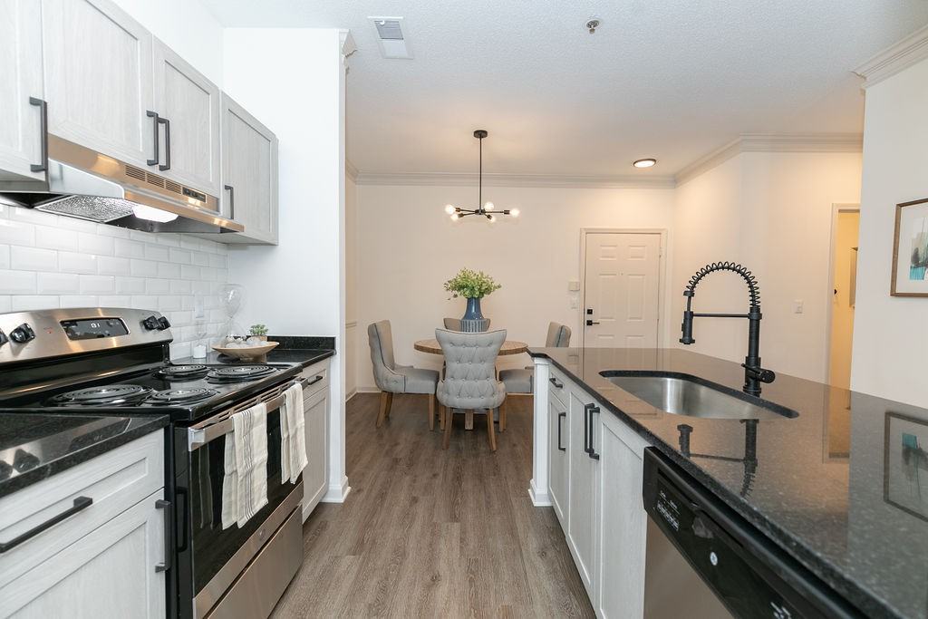 Highland Square - Photo 2 of 29