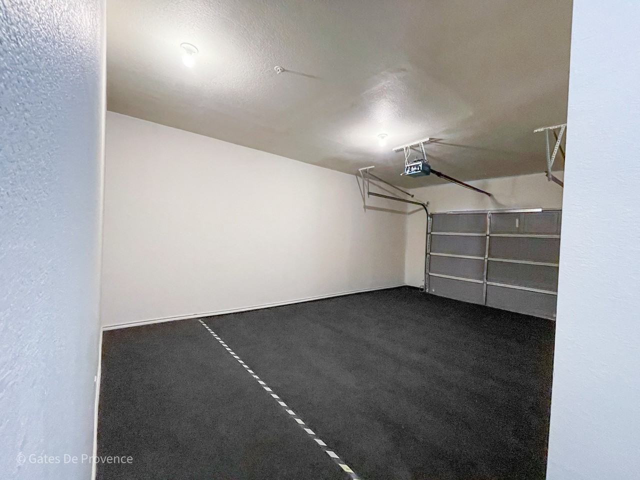 Gates de Provence Apartments - Photo 5 of 31