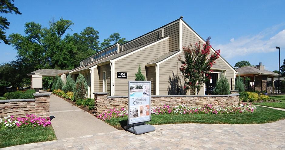 Tuckahoe Creek Apartments 1500 Honey Grove Dr, Richmond, VA 23229