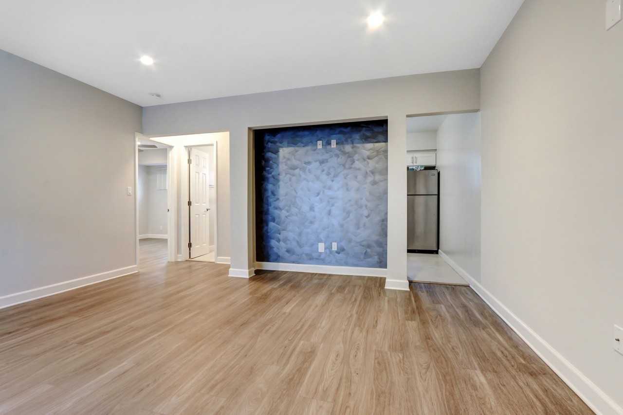 Twin Palms - Photo 7 of 61