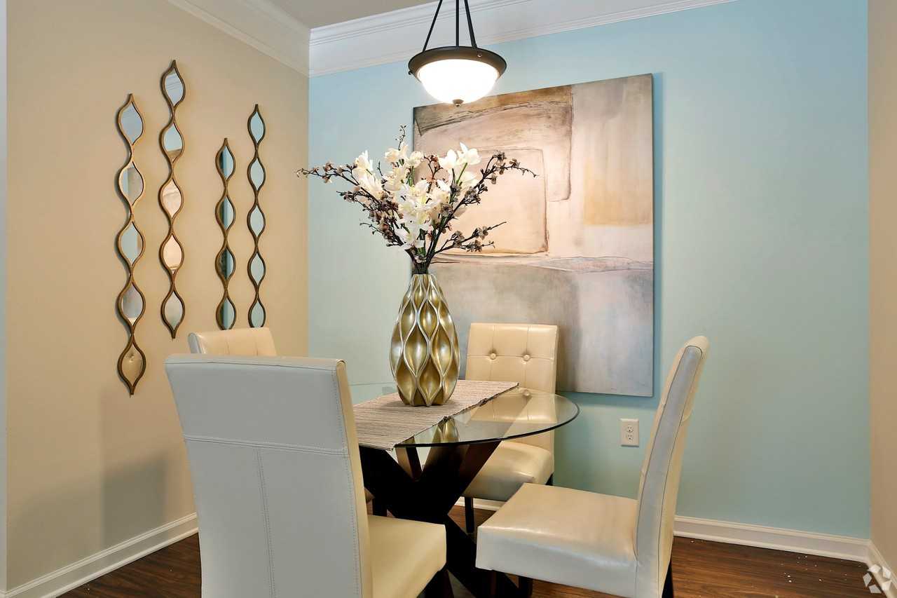 The Columns at Coldbrook Station - Photo 6 of 30