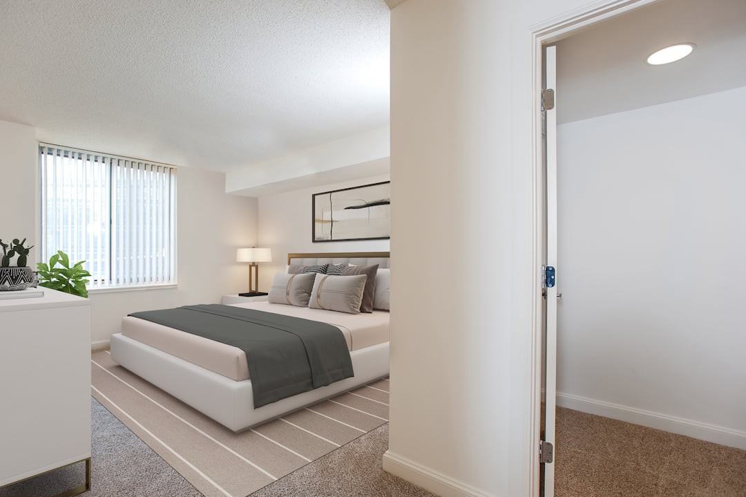 Palisades of Bethesda - Photo 4 of 48