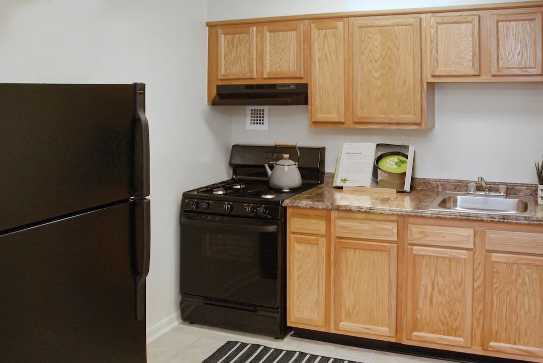 Steward Manor - Photo 3 of 9