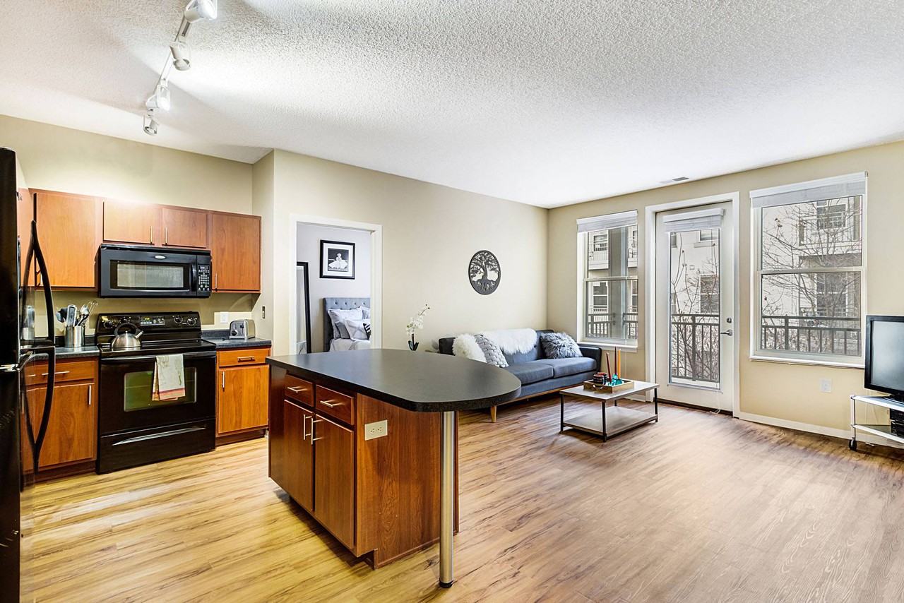 Uptown Lake Apartments - Photo 7 of 36