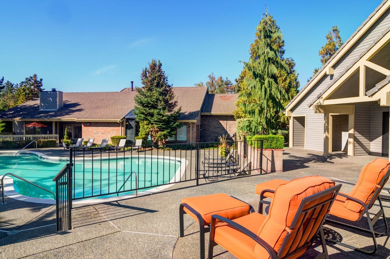 Meadow Creek Apartments 12505 Sw North Dakota St, Tigard, OR 97223