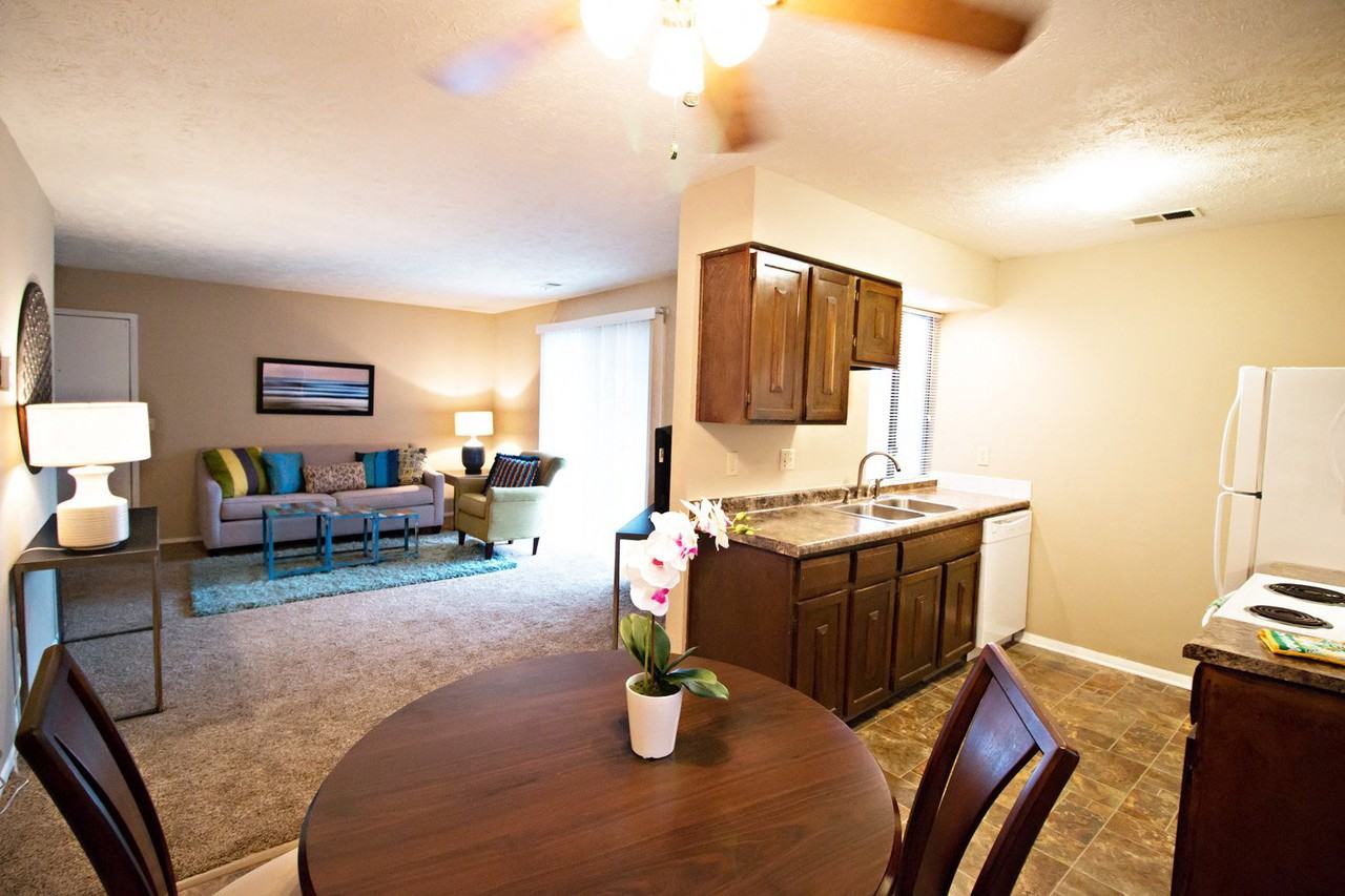 Britain Towne - Photo 5 of 25