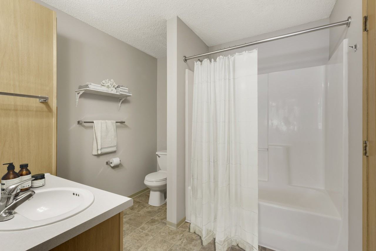 Shadow Hills - Photo 4 of 24