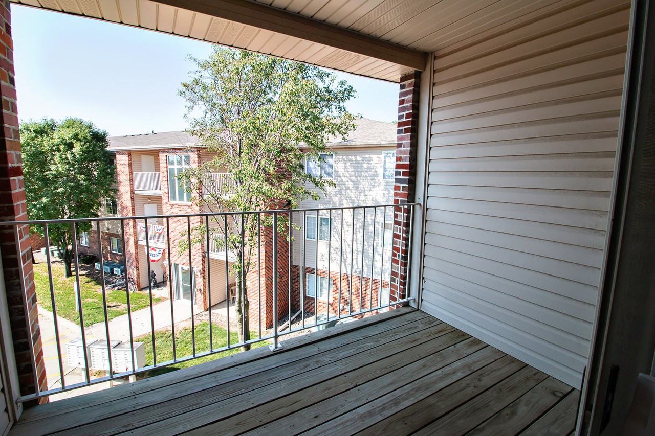 Deerfield Apartments - Photo 4 of 16