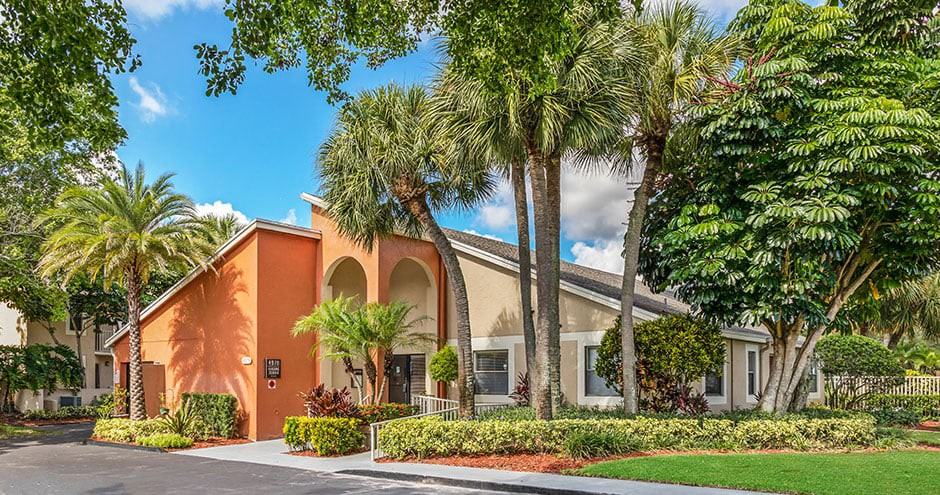 Seasons 704 Apartments 4970 Haverhill Commons Cir, West Palm Beach