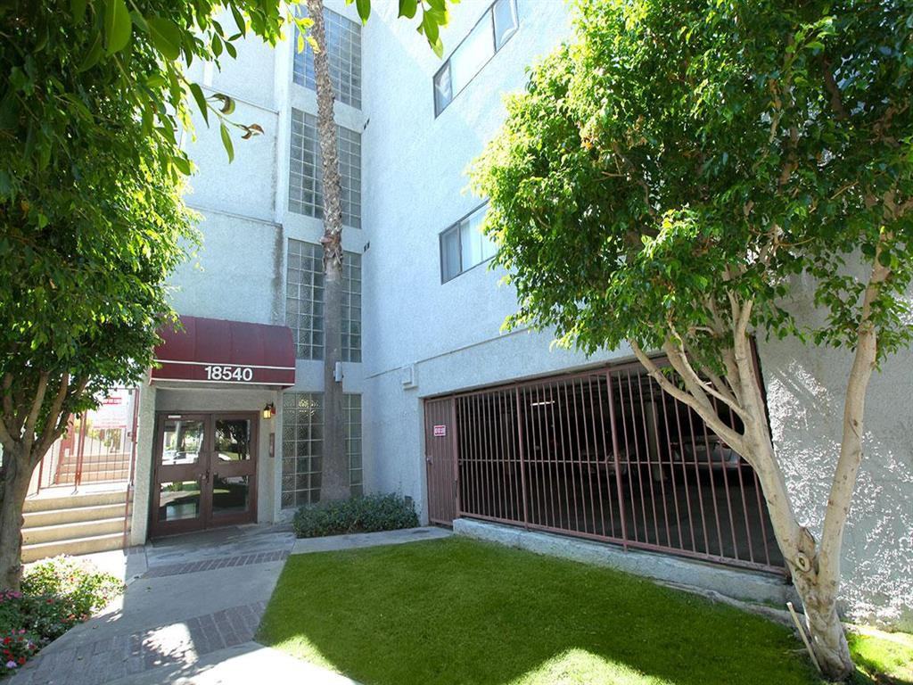 Citronia Luxe Towers Apartments - Photo 4 of 12