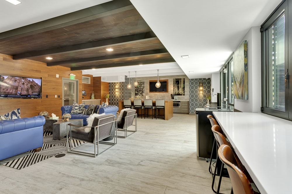 1044 Downing - Photo 7 of 32