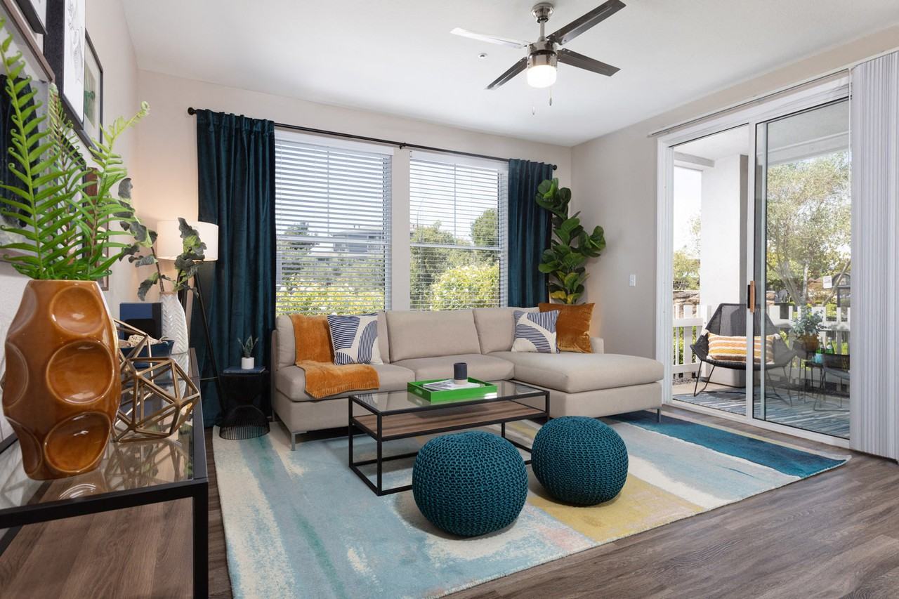 Montrachet Apartments - Photo 2 of 36