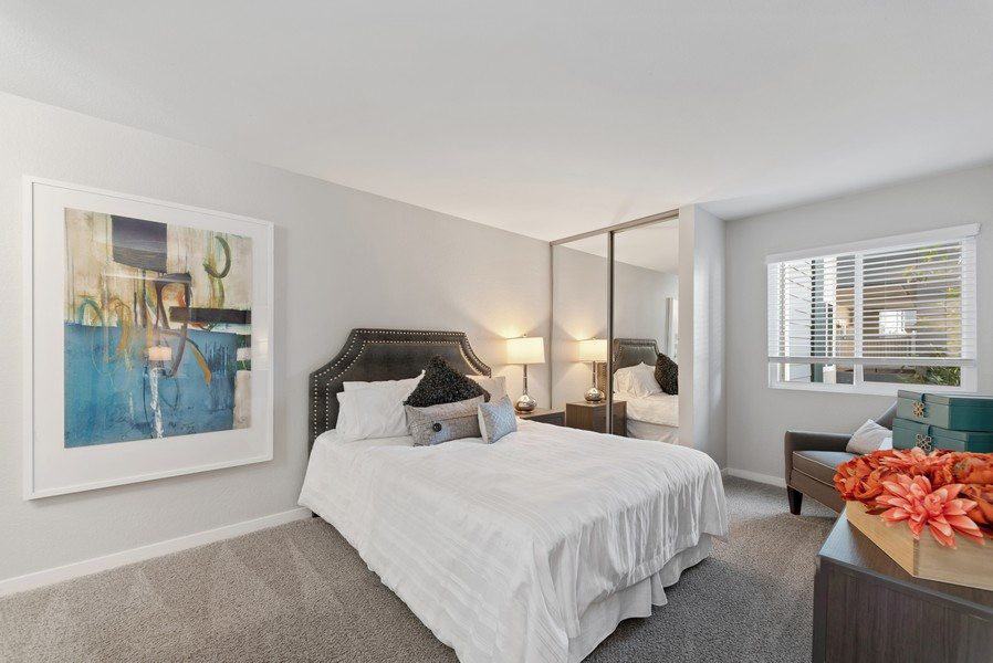 Pointe Luxe Apartment Homes - Photo 7 of 24