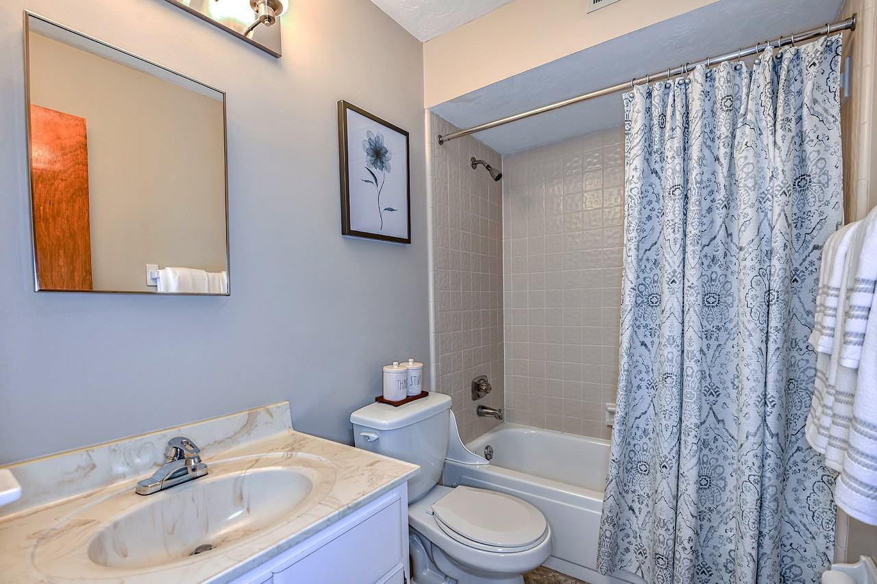 Woodland Villas Apartments - Photo 2 of 25