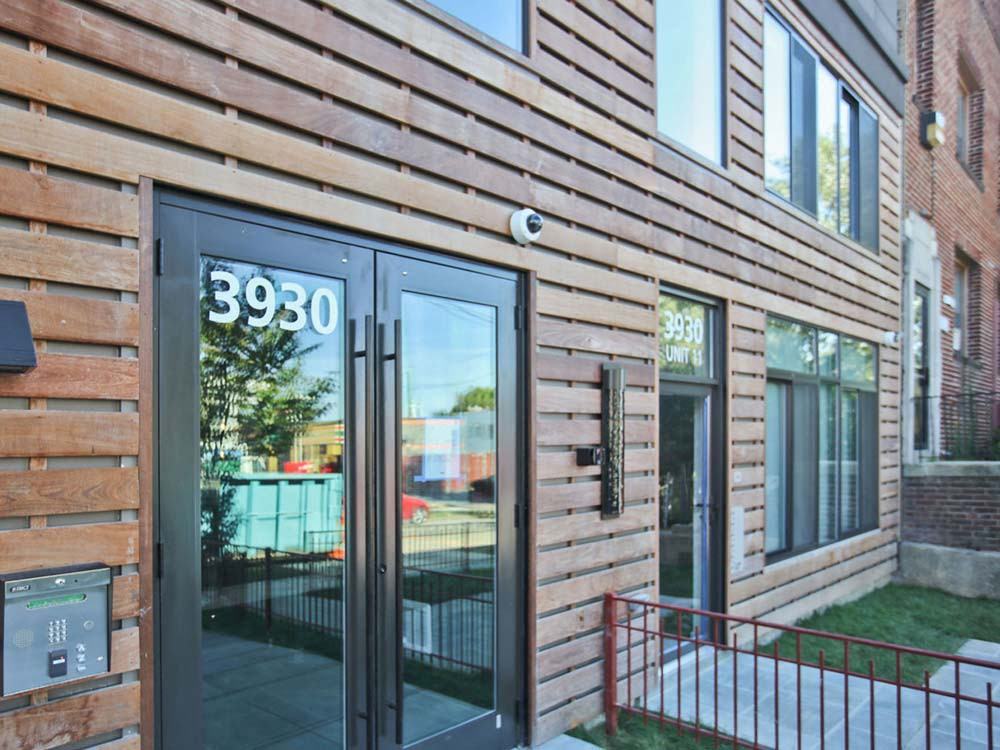 Fahrenheit Apartments - Photo 3 of 24