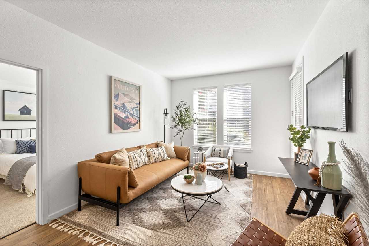 Amalfi Apartments - Photo 4 of 48