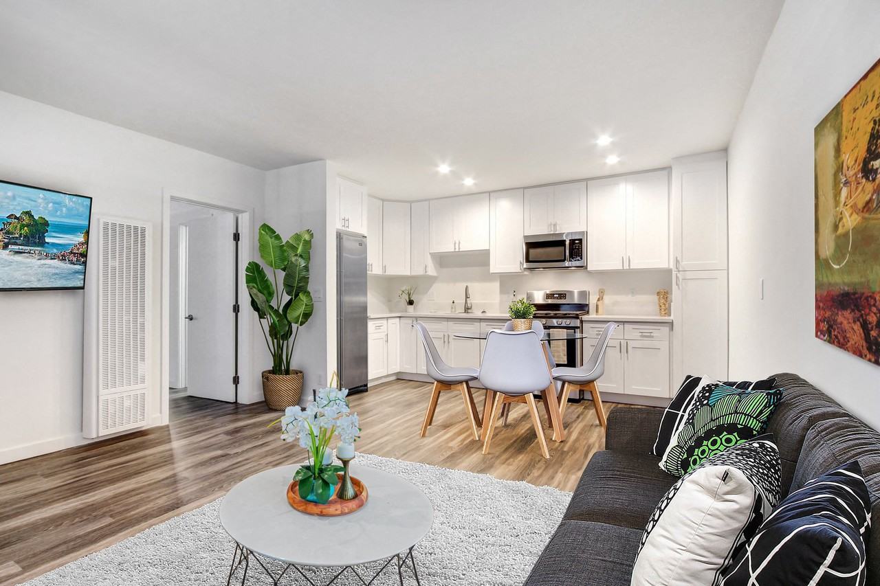 De Soto Valley Apartments - Photo 3 of 26