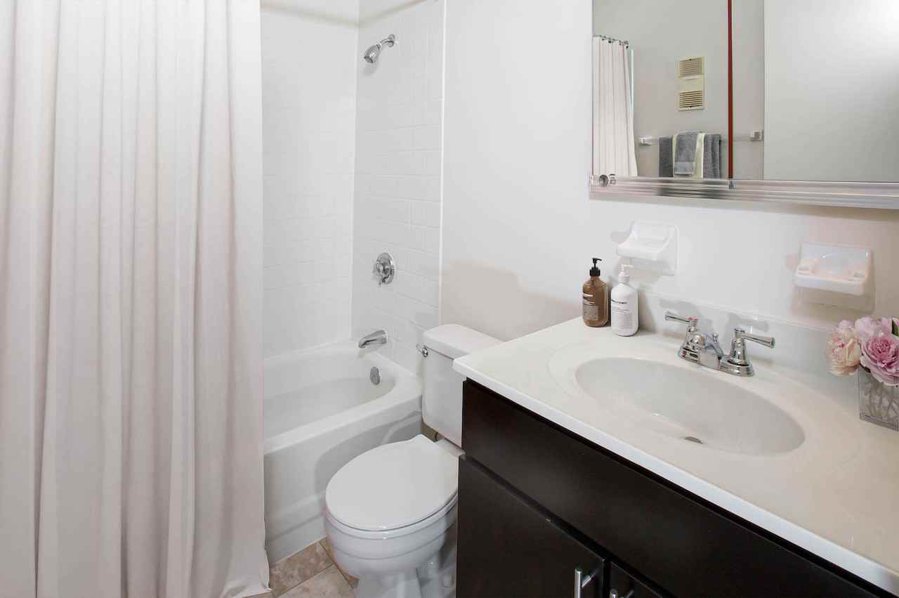 Marlboro Classic Apt & Redwood Square - Photo 7 of 47