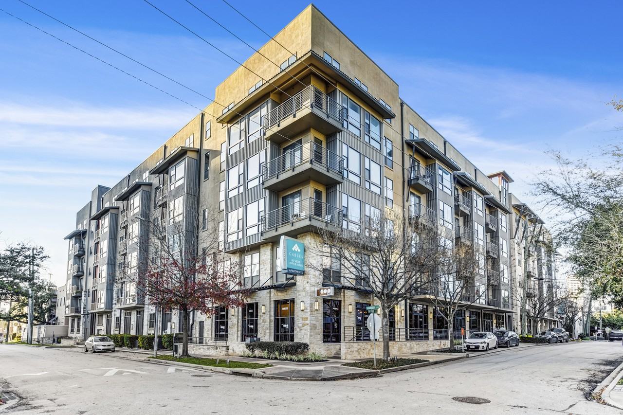 Gables Revere Upper Kirby - Photo 4 of 20