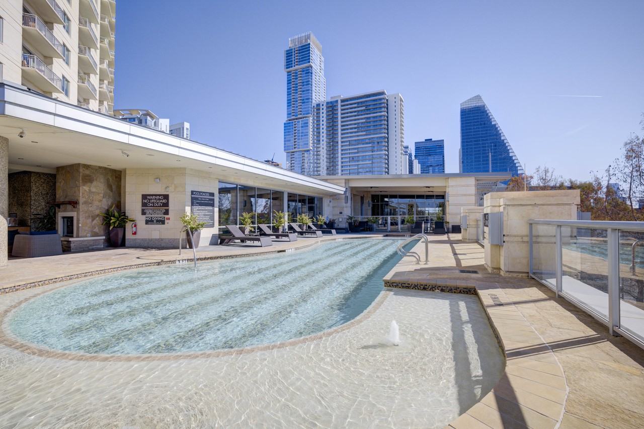 Gables Park Tower - Photo 3 of 22