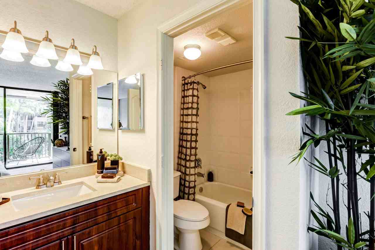 Gables Town Place - Photo 5 of 19