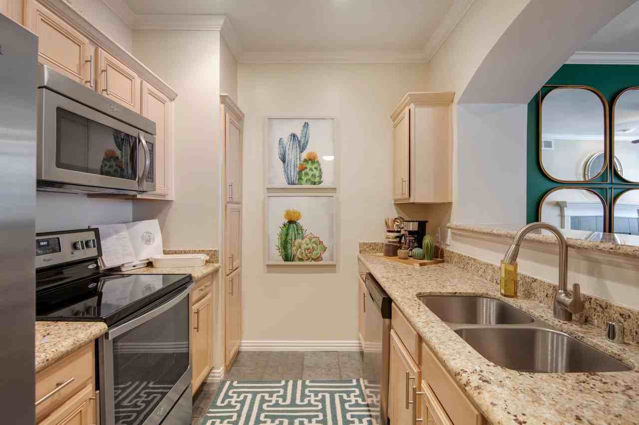 Gables Mirabella - Photo 4 of 20