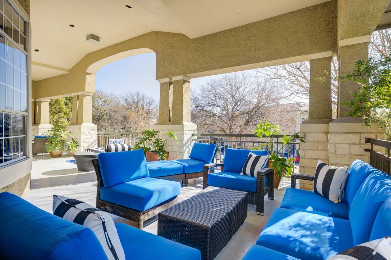 Gables at the Terrace - Photo 4 of 20