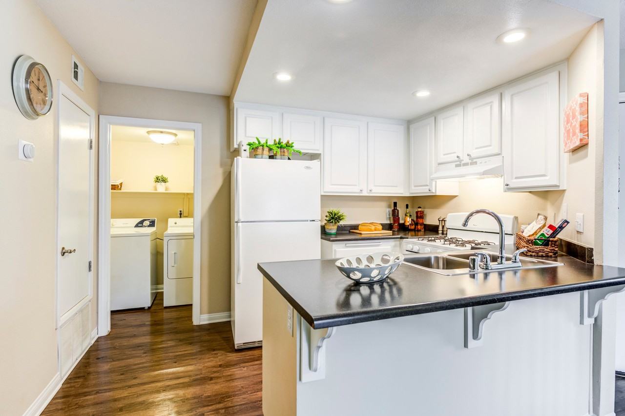 Gables Alta Murrieta - Photo 2 of 17