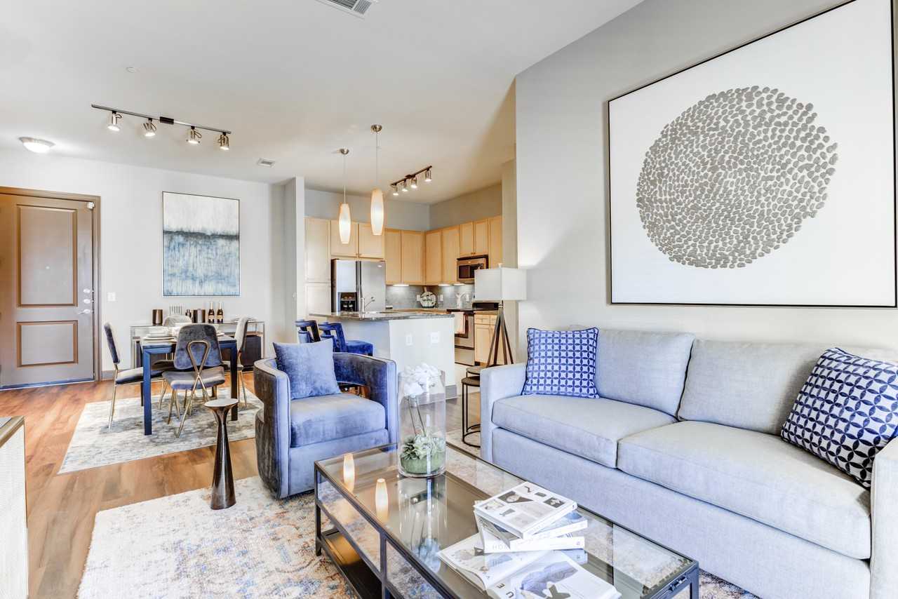 Gables 6464 San Felipe - Photo 3 of 20