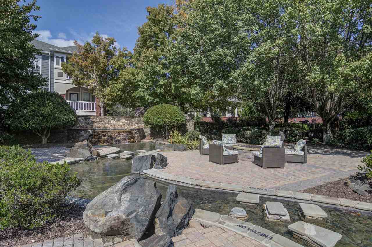 The Quinn Sugarloaf - Photo 5 of 23