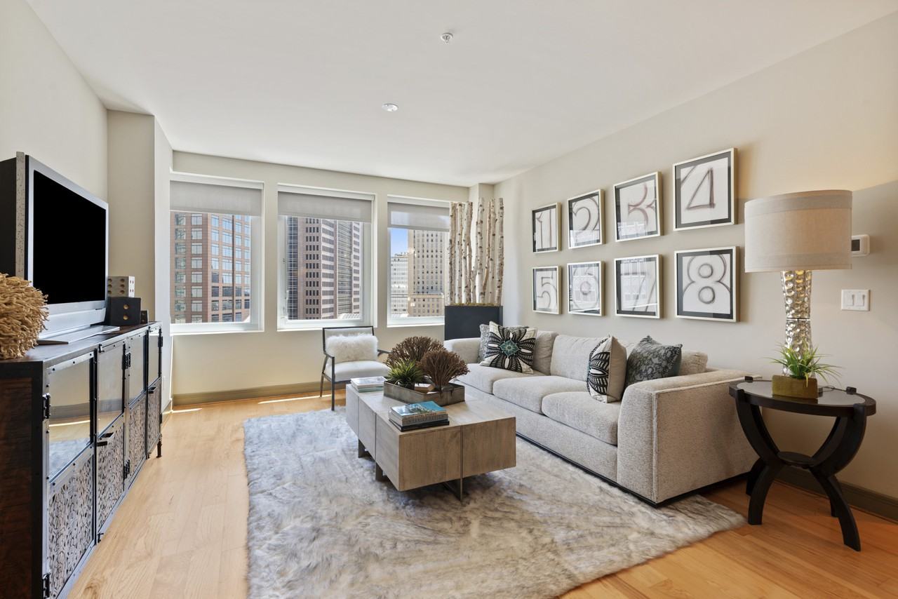 Gables Republic Tower - Photo 4 of 22