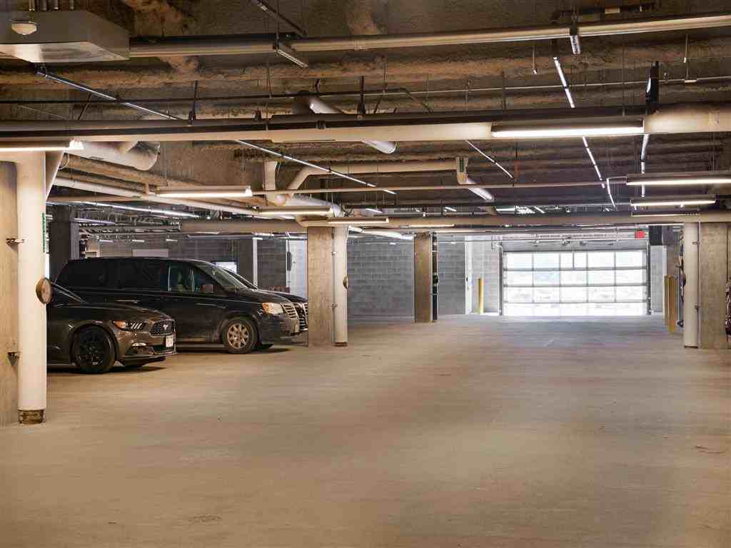 Jones13 - Photo 6 of 50