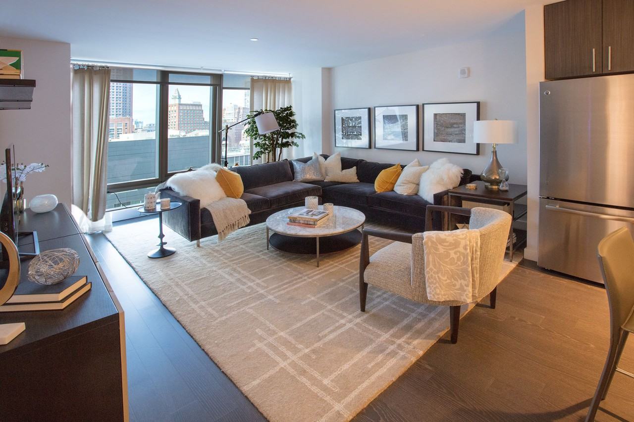 The Benjamin Seaport Residences - Photo 6 of 44