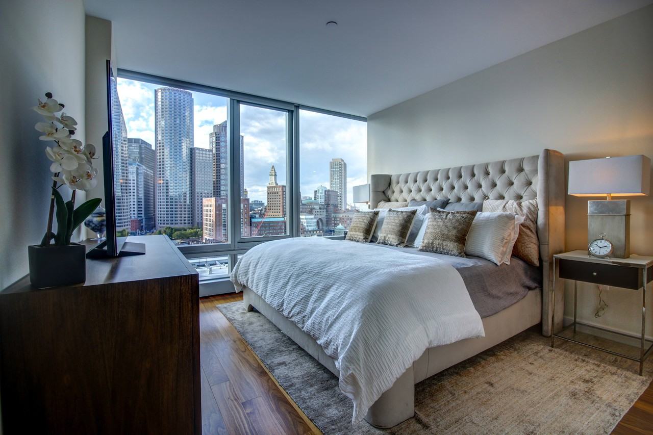 The Benjamin Seaport Residences - Photo 7 of 44