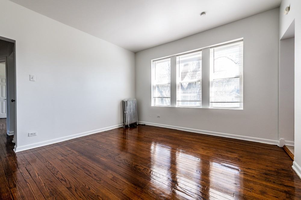 7409 S Yates Blvd - Photo 2 of 8