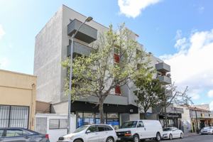 featured image of 425 E 18th St