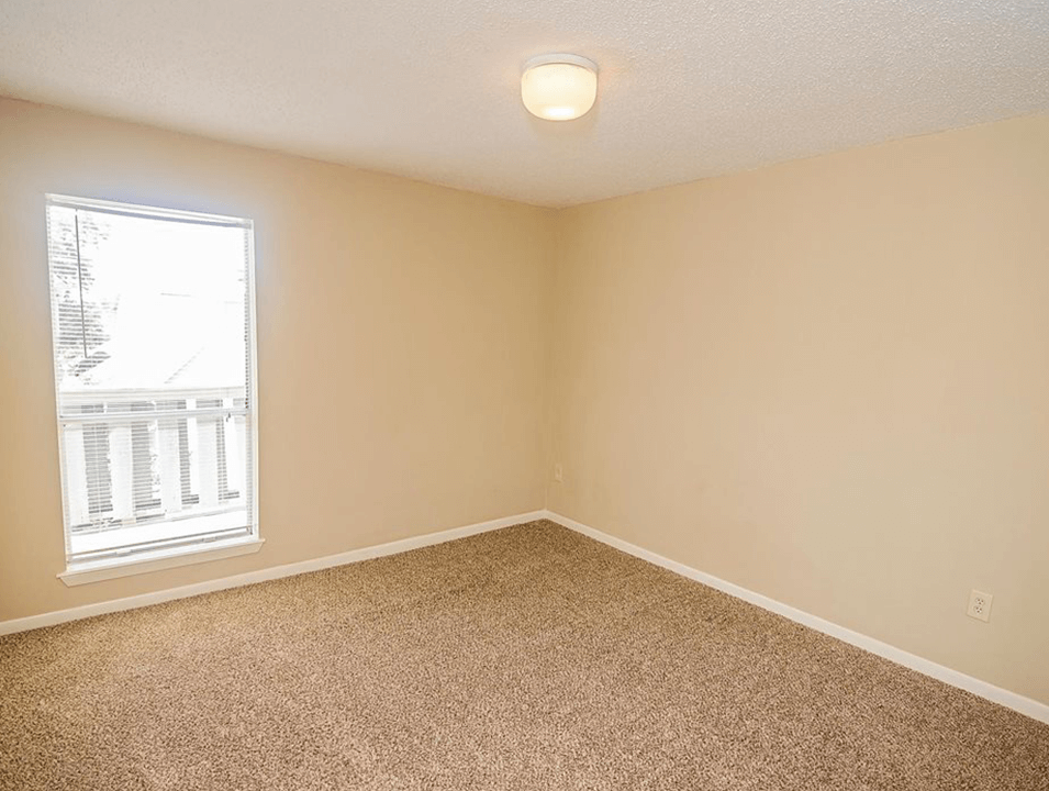 Pecan Grove - Photo 4 of 14