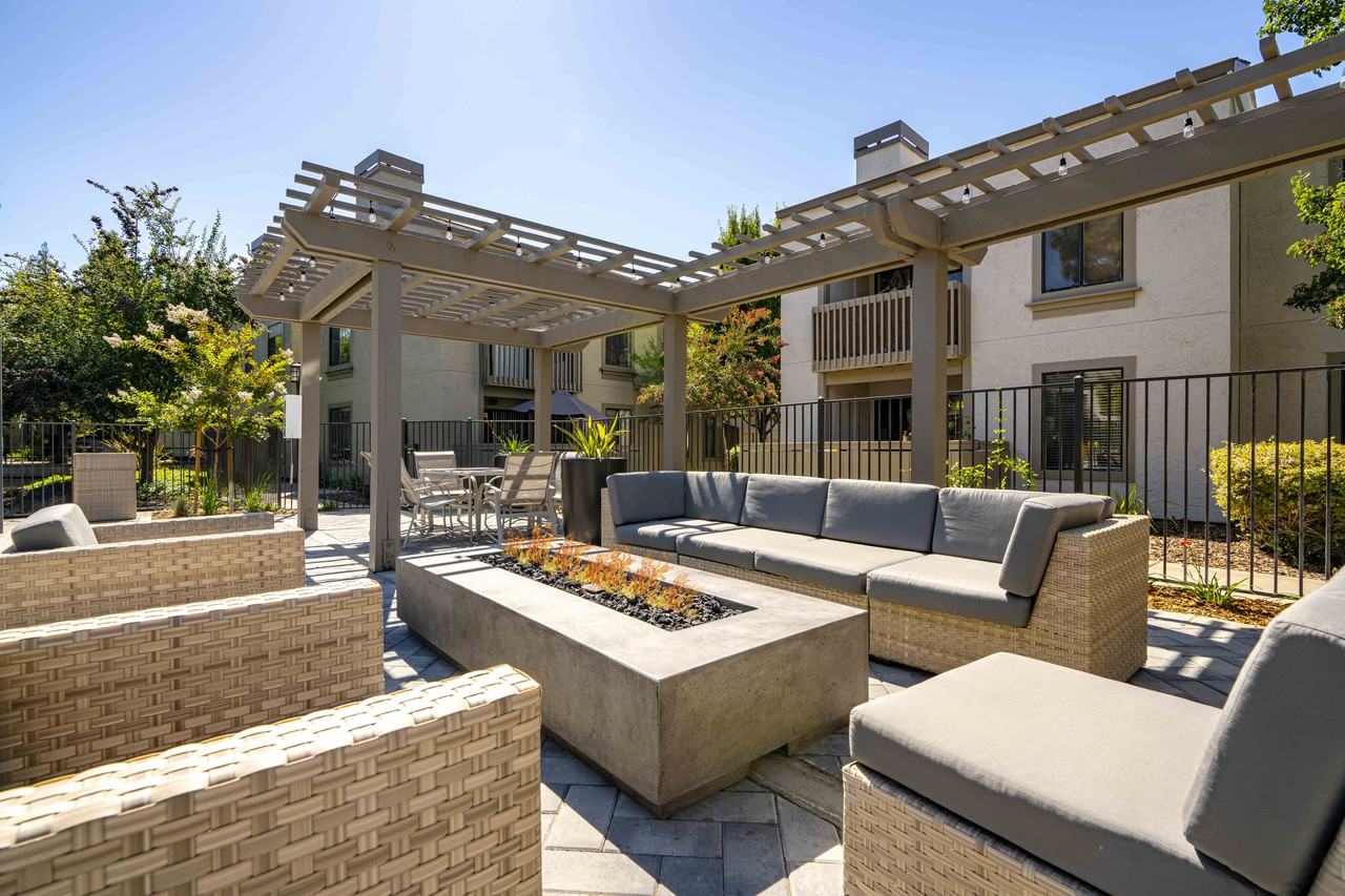 Park Lake at Walnut Creek Apartments 100 Park Lake Cir, Walnut Creek, CA 94598 Zumper