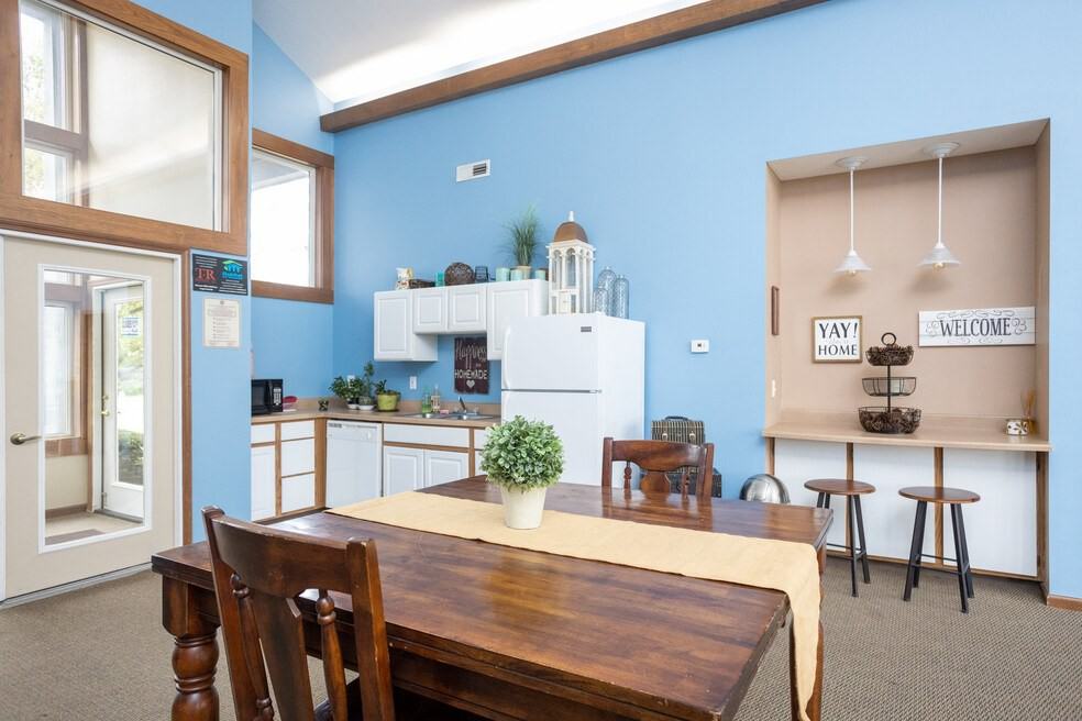 Fox Chase - Photo 7 of 22