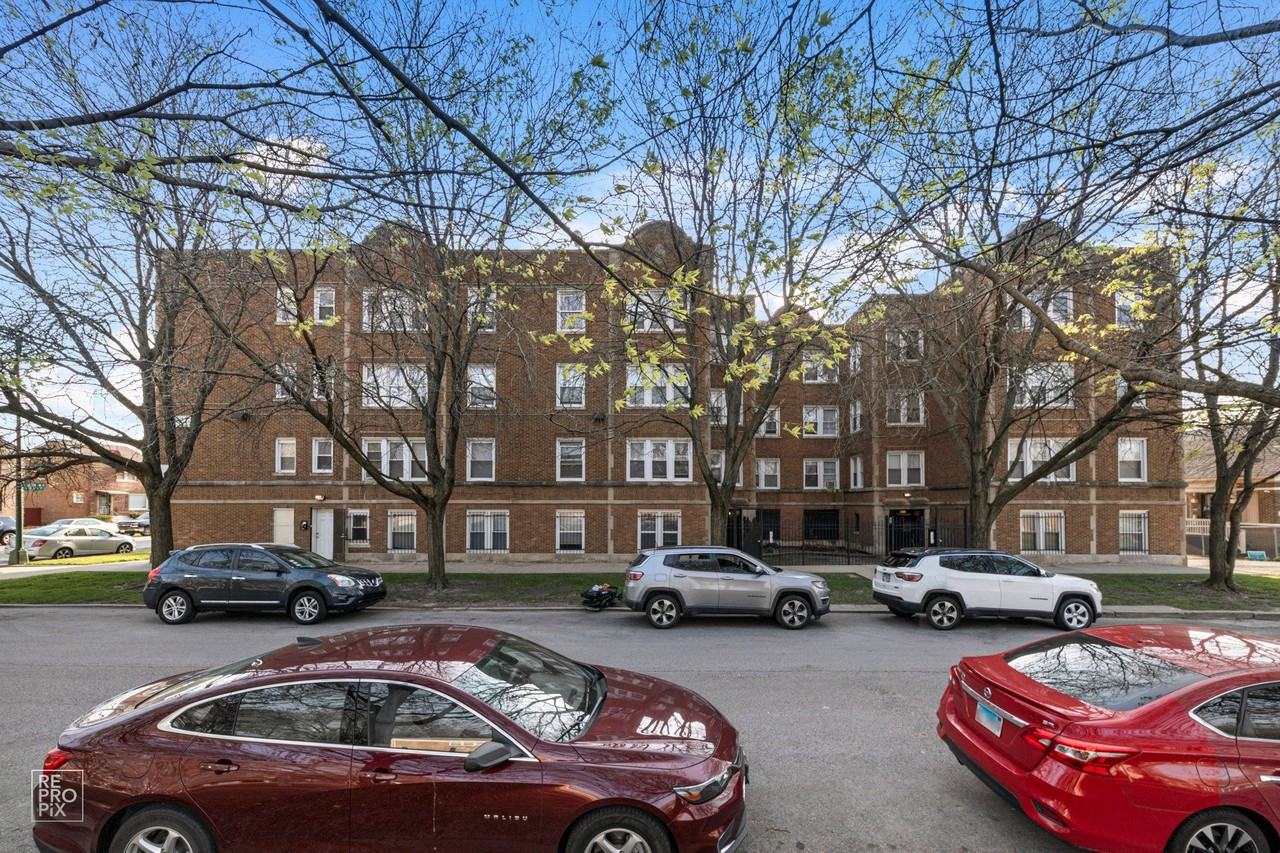 9244 S Saginaw - Photo 2 of 7